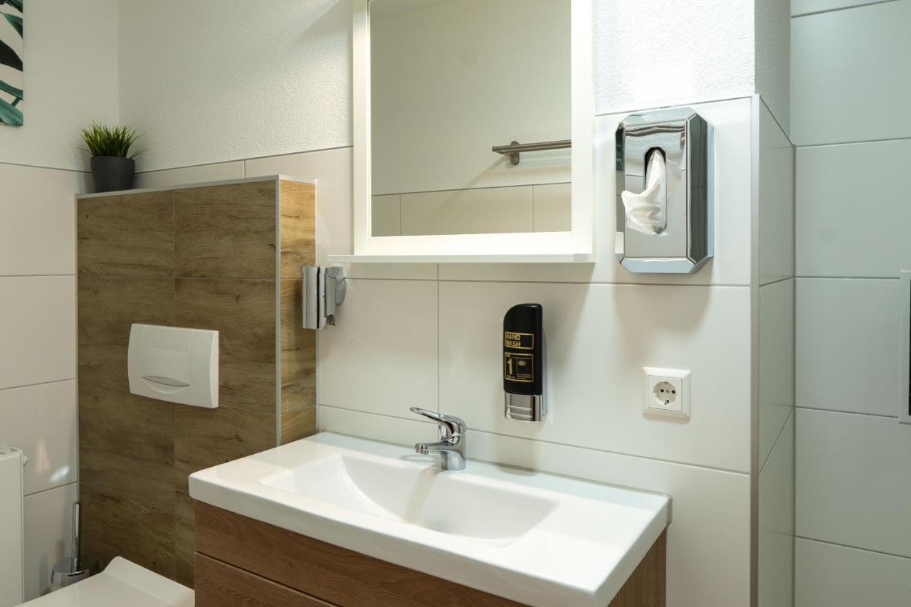 Hotel Post Mit Klimaanlage Neckarsulm Ngoại thất bức ảnh
