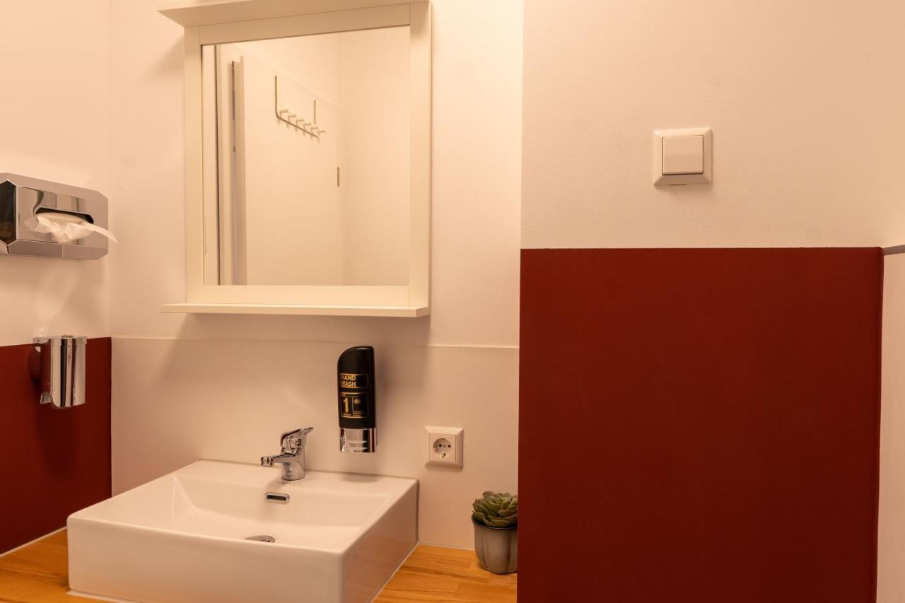 Hotel Post Mit Klimaanlage Neckarsulm Ngoại thất bức ảnh