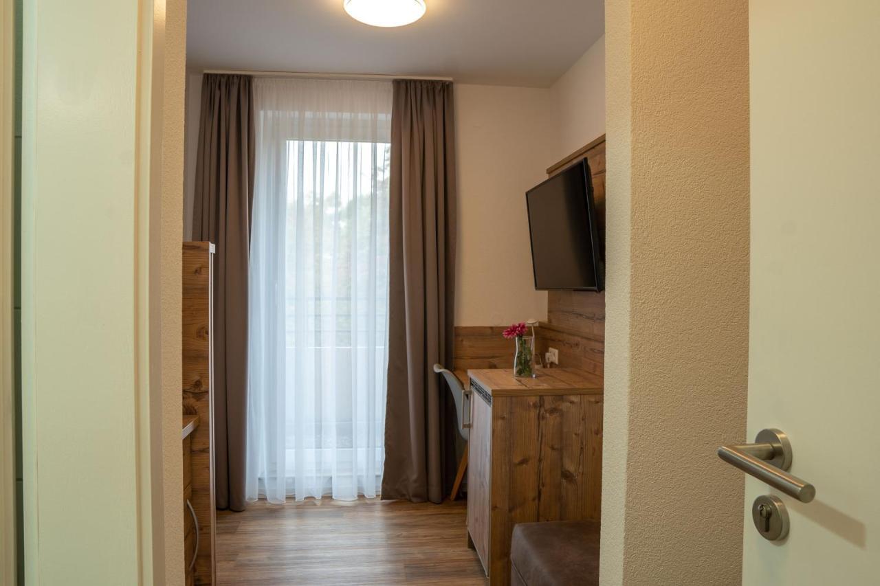 Hotel Post Mit Klimaanlage Neckarsulm Ngoại thất bức ảnh