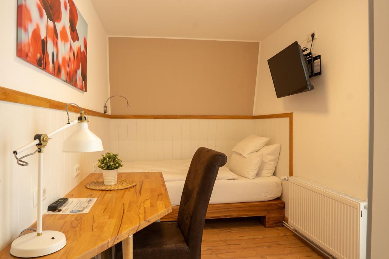Hotel Post Mit Klimaanlage Neckarsulm Ngoại thất bức ảnh