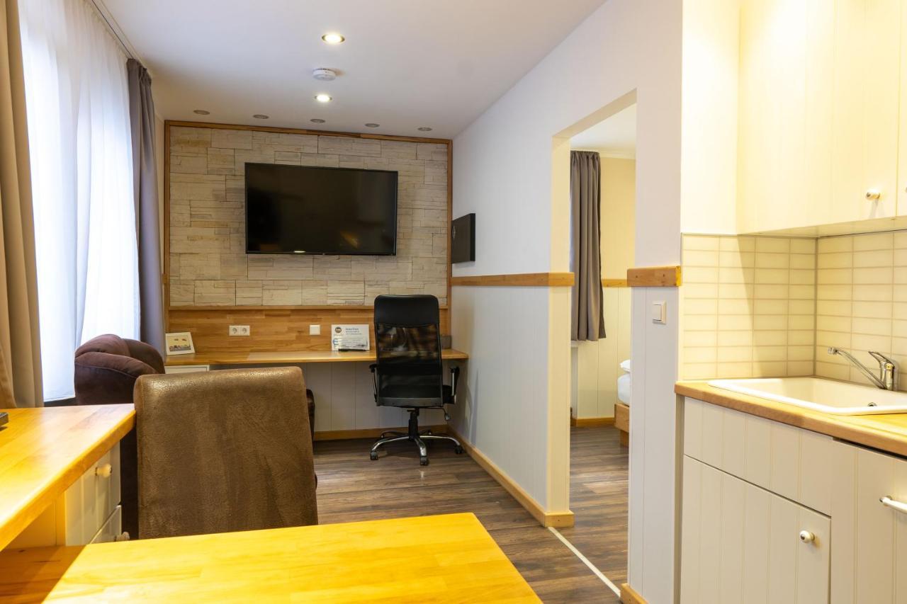 Hotel Post Mit Klimaanlage Neckarsulm Ngoại thất bức ảnh