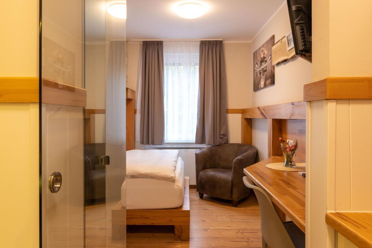 Hotel Post Mit Klimaanlage Neckarsulm Ngoại thất bức ảnh