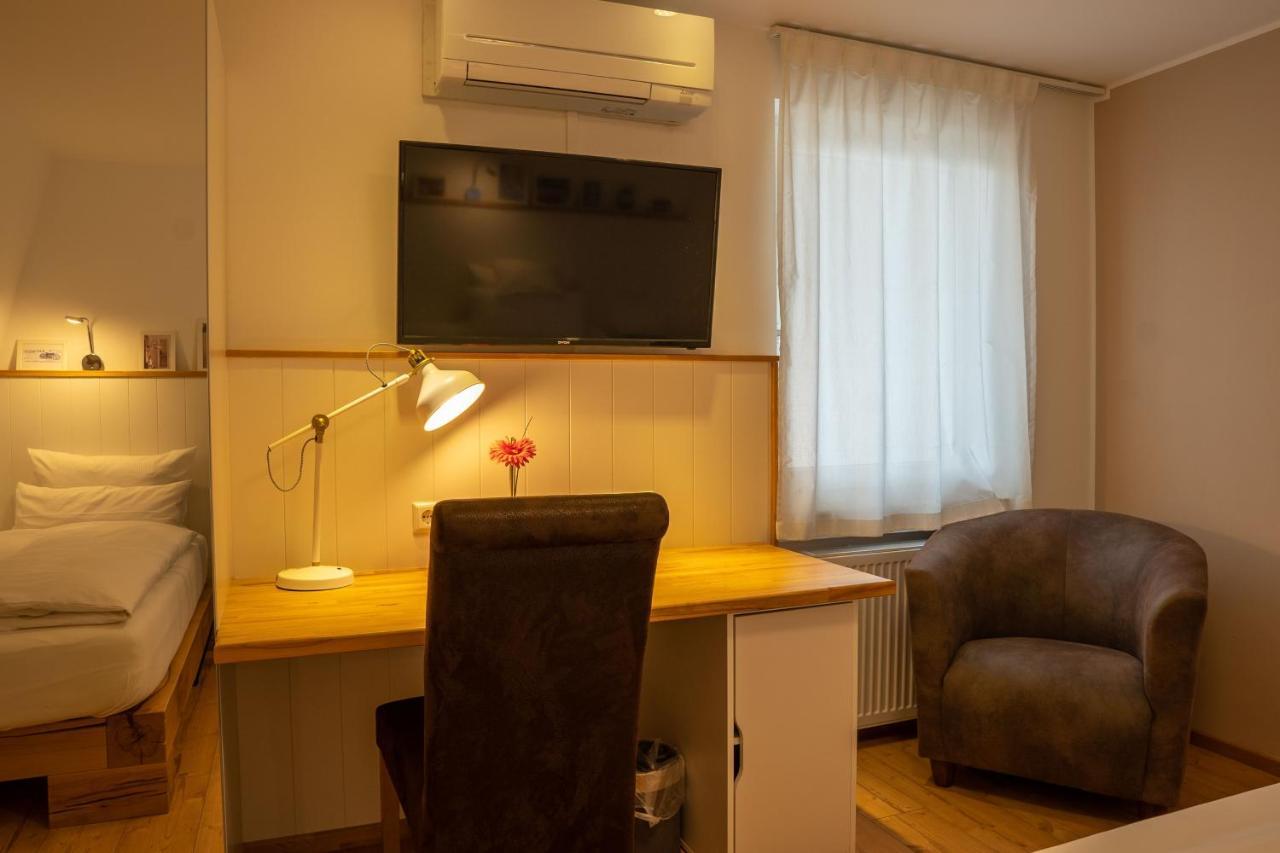 Hotel Post Mit Klimaanlage Neckarsulm Ngoại thất bức ảnh