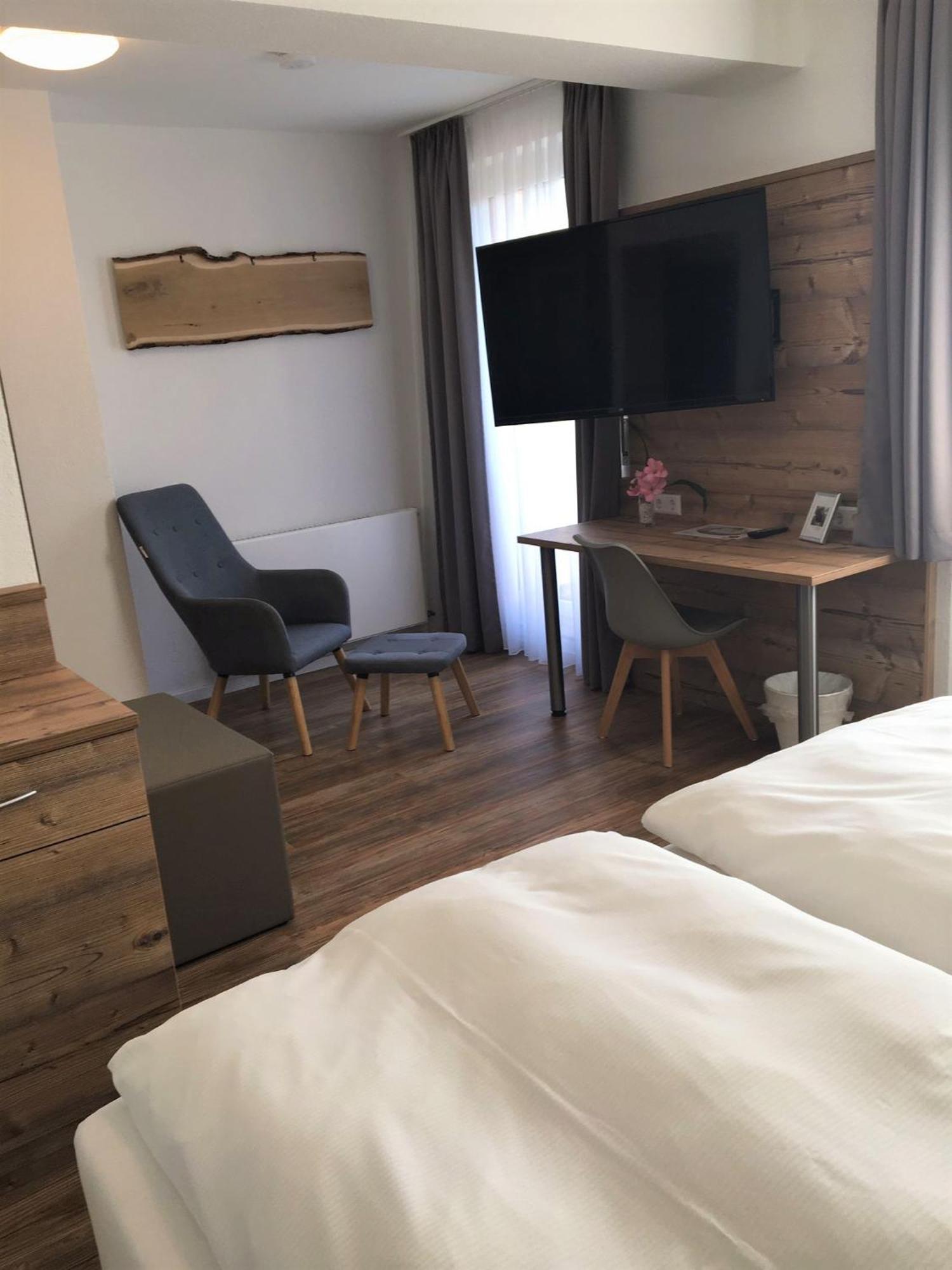 Hotel Post Mit Klimaanlage Neckarsulm Ngoại thất bức ảnh